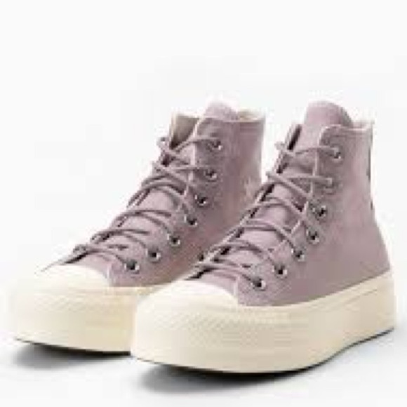 Converse CTAS Hi Lift Lucid Lilac Canvas Platform Sneakers NWT - Picture 2 of 11